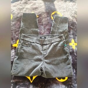 Nine West Pull-On Skinny Crop Jeans Gray Size 8
